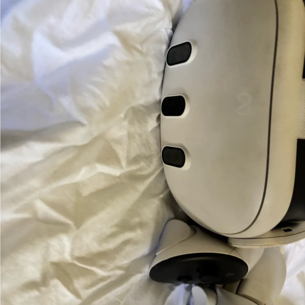 Oculus VR Headset - Black and White